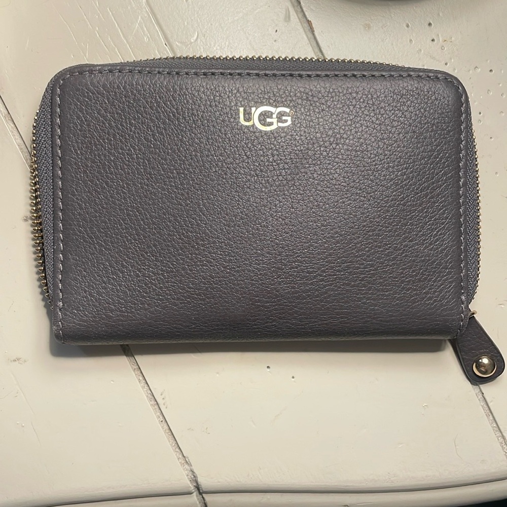 Gray UGG wallet